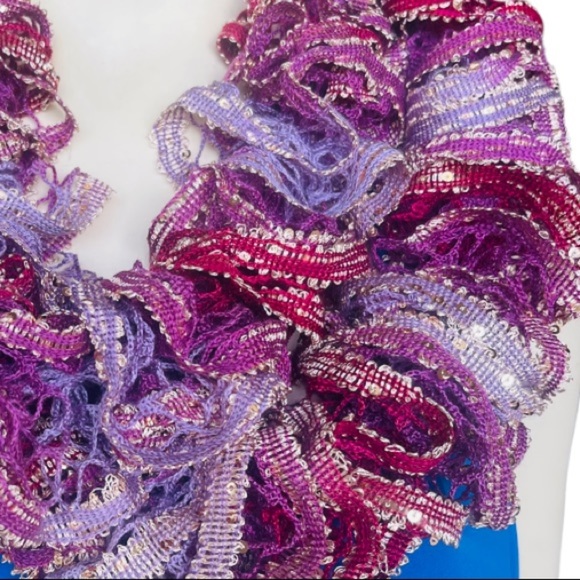 Handmade Sashay Soft Ruffle Women’s Elegant Scarf - Picture 5 of 6